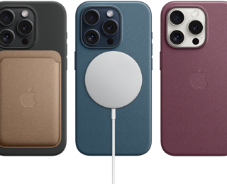 El iPhone 15 con accesorios MagSafe
