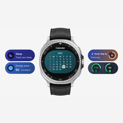 Imagen destacada del Galaxy Watch8 Classic con el calendario en pantalla y múltiples interfaces alrededor para mostrar la experiencia de usuario (UX).