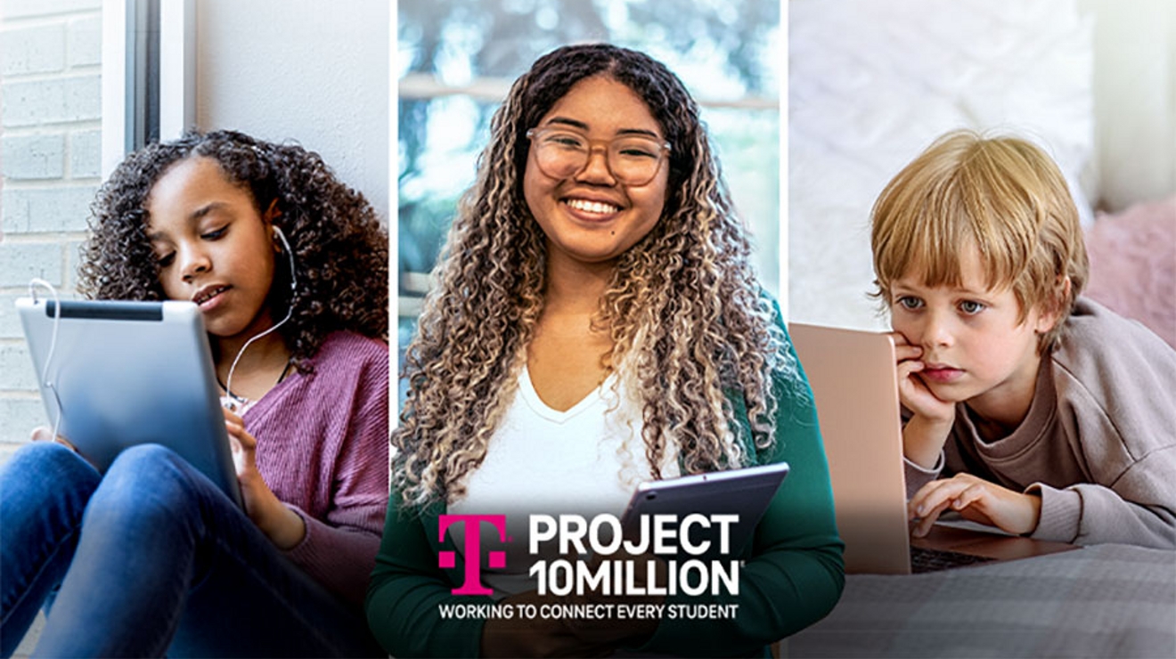 3 niños con una laptop