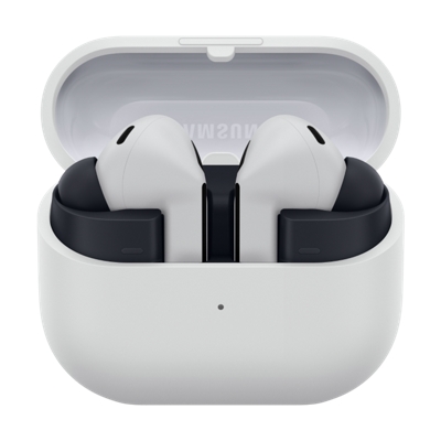 Audífonos Samsung Galaxy Buds3 FE blancos en una funda blanca.