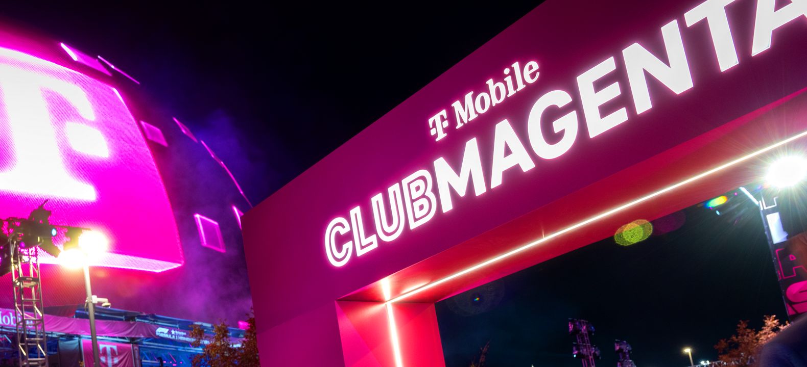 Acceso al Club Magenta en la T-Mobile Zone del Sphere, en Las Vegas.