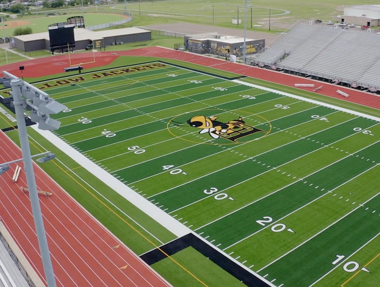 Una vista aérea del campo de fútbol al aire libre Edcouch-Elsa.