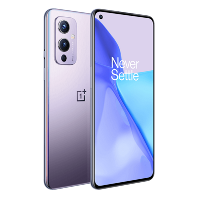 ​​Se muestra la parte delantera y trasera del dispositivo OnePlus 5G morado​