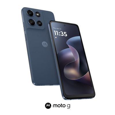 Un par de smartphones Motorola moto g, donde se destaca la pantalla de uno de los dispositivos y el diseño de la cámara trasera del otro.