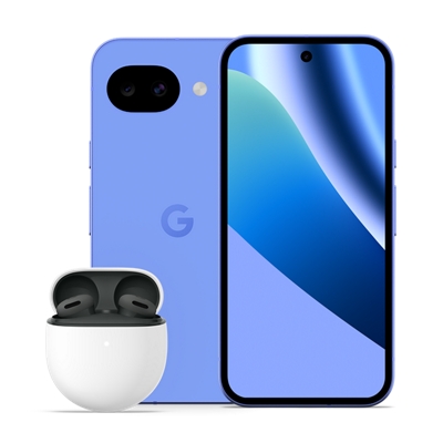 Vista frontal y posterior de un Google Pixel 10a en azul claro, combinado con unos Pixel Buds inalámbricos a juego, para lograr un aspecto limpio y coordinado.