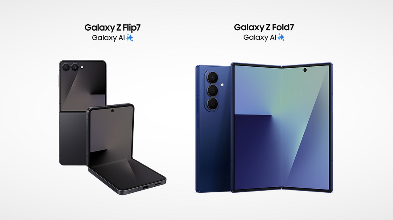Comparación lado a lado de 2 teléfonos Samsung Z Flip7 (uno de tamaño completo, uno a medio plegar) y 2 teléfonos Z Fold7 (uno cerrado y otro desplegado)