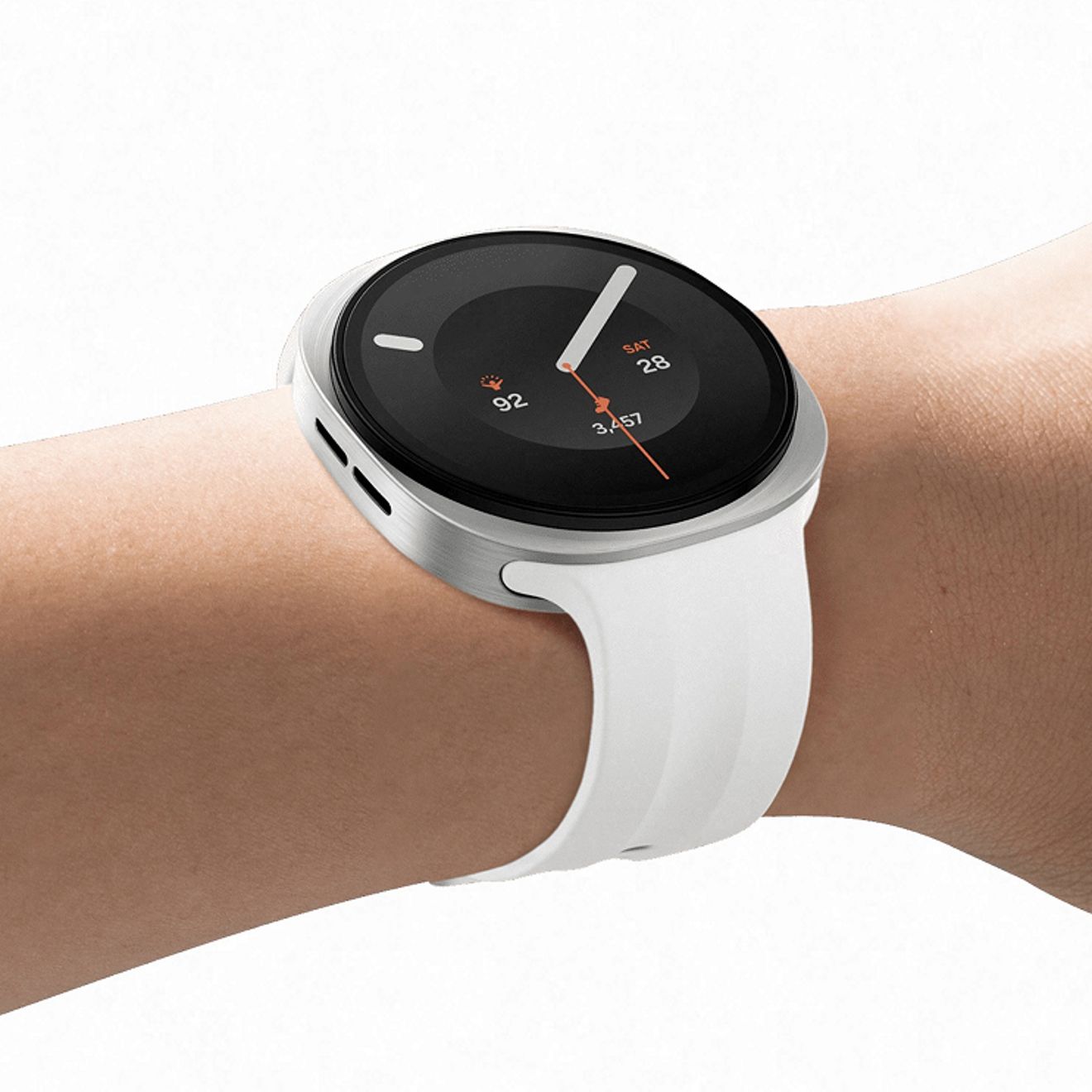Persona usando un Galaxy Watch 9 con correa blanca, destacando un diseño delgado y cómodo para usarlo durante todo el día.