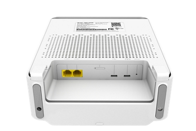 ​​​​​​​Vista de la parte inferior trasera del gateway 5G T-Mobile.