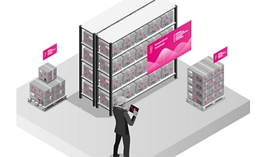 Ilustración de un trabajador con casco de seguridad usando una tablet para ver los niveles de inventario de diferentes cajas en un depósito