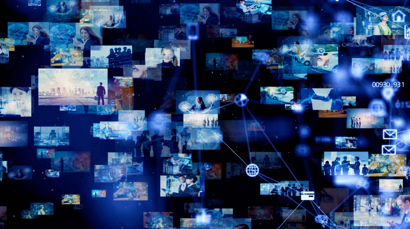 Un montaje de imágenes interconectadas, capturas de video e iconos de Internet, email y chat.