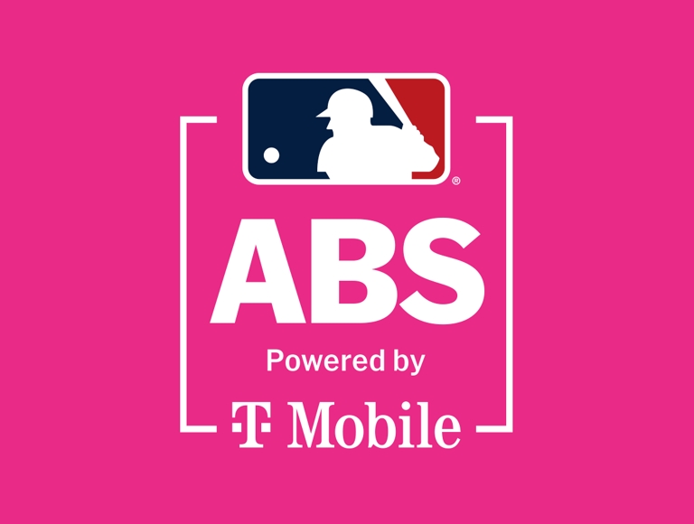 Sistema automatizado de bolas y strikes. Presentado por T-Mobile.