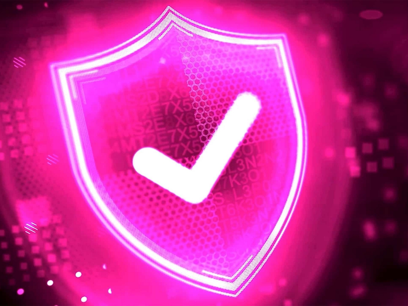 Un escudo de ciberseguridad magenta con una marca de verificación blanca.