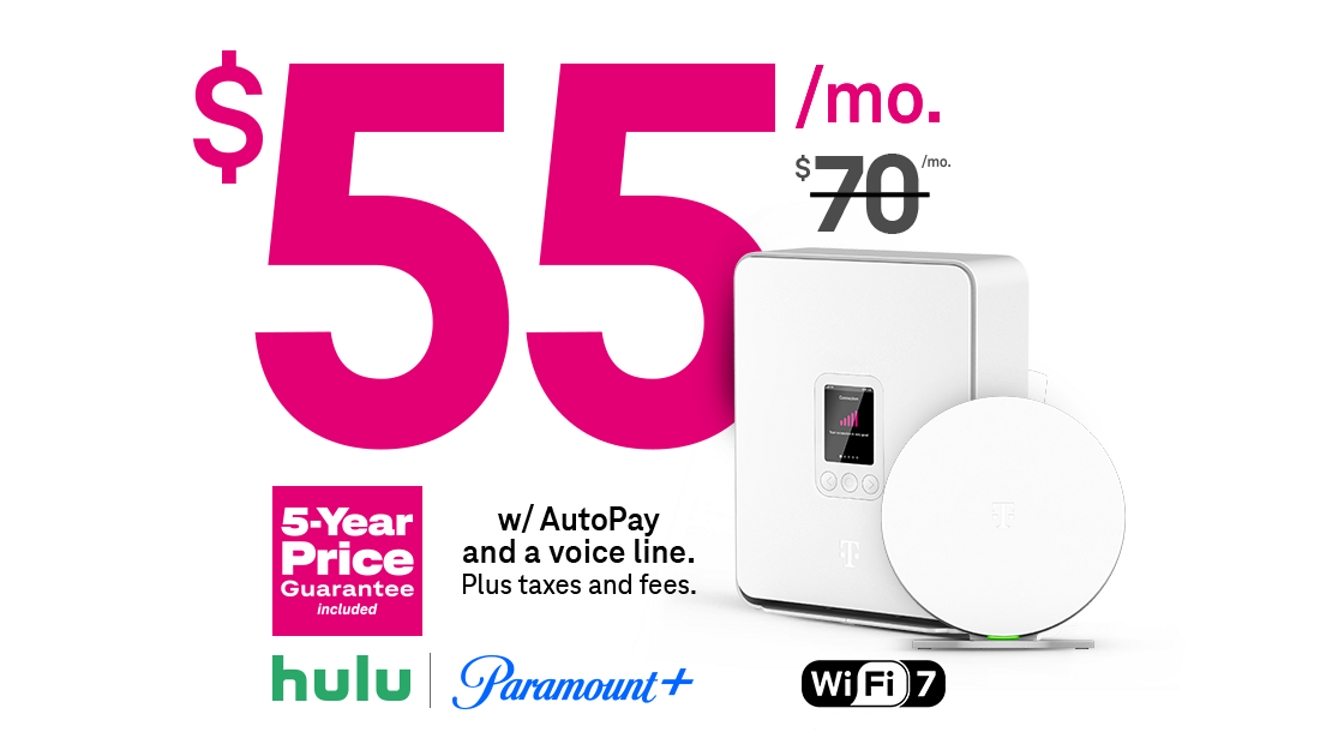 55 dólares al mes con AutoPago y un plan de voz de UScellular. Más impuestos y cargos. 70 dólares al mes está tachado. Precio garantizado por 5 años incluido. Gateway Wifi 7. Hulu y Paramount+
