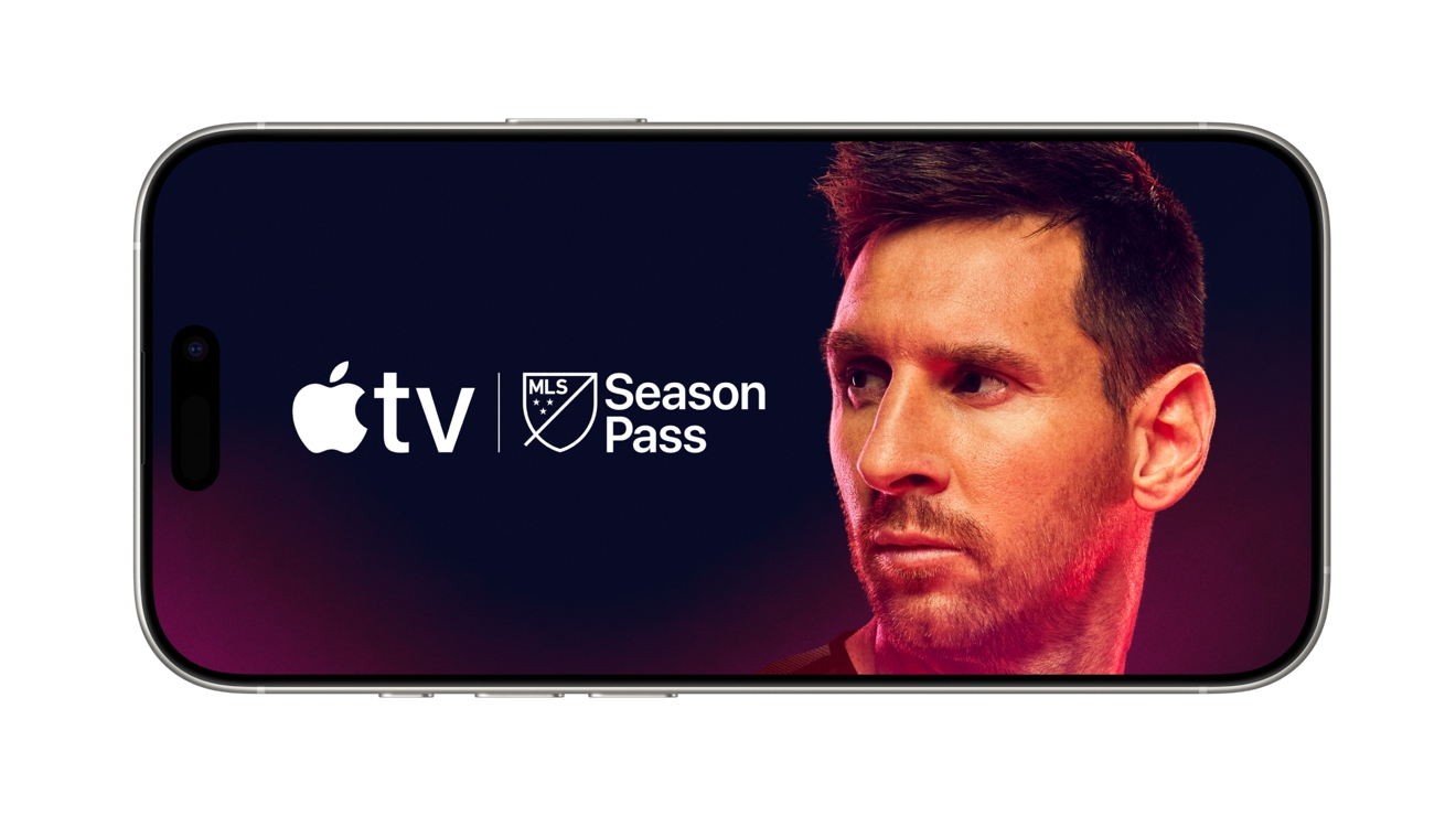 Lionel Messi mira por encima del hombro.