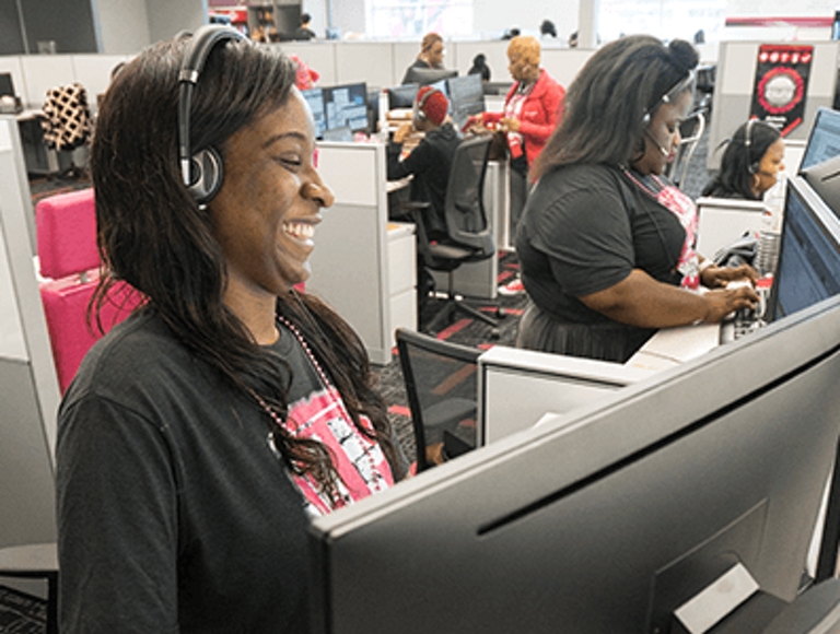 empleados_del_centro_de_atención_felices