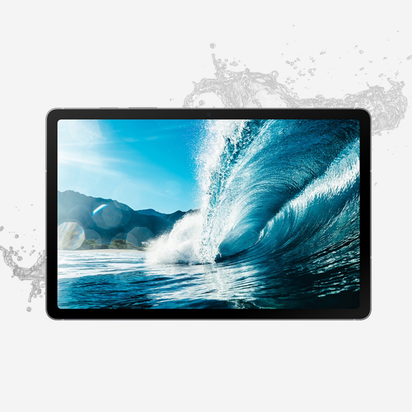 Tablet Samsung S10 FE con salpicaduras de agua a su alrededor.
