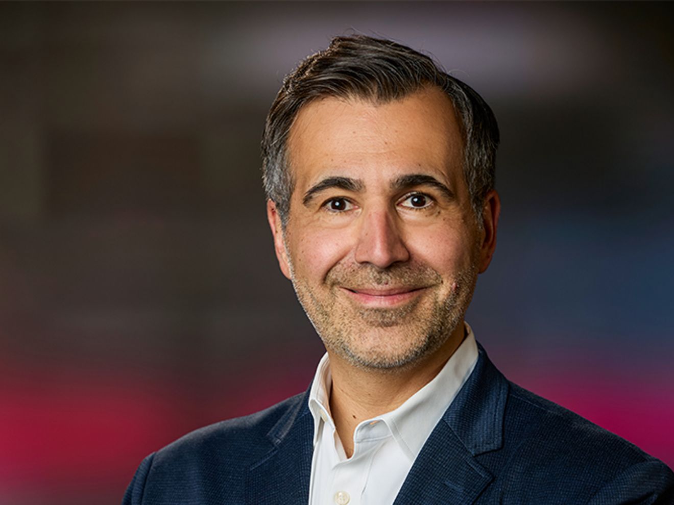 Mo Katibeh, vicepresidente ejecutivo, director de marketing para empresas