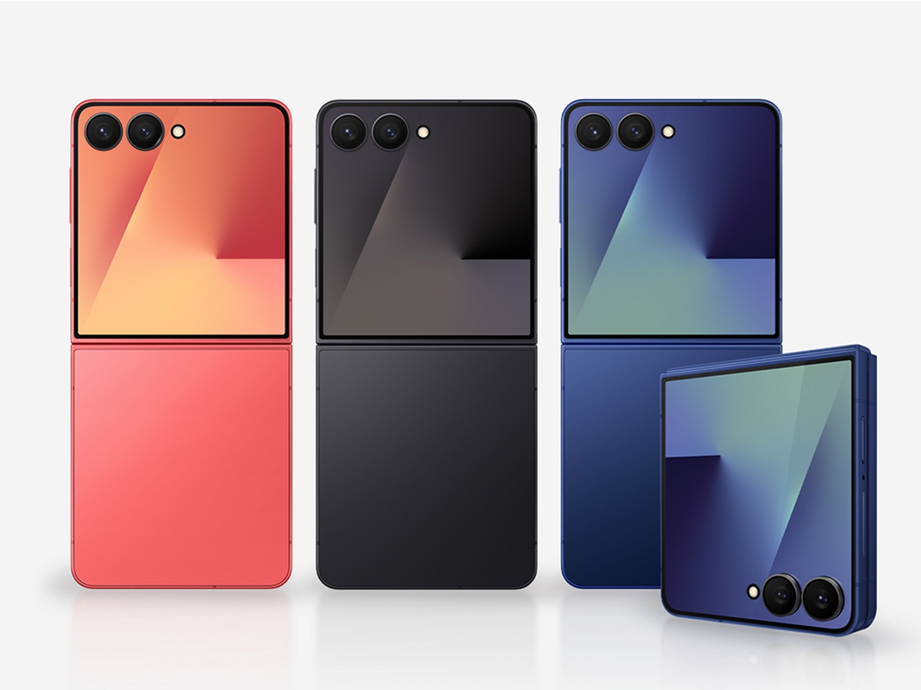 Imagen de 3 teléfonos SE25 FE y un cuarto teléfono que se pliega a la mitad de su tamaño